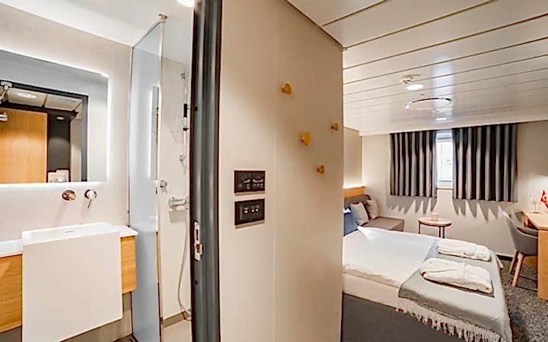 Denizde 5 Yıldızlı Otel Konforunda Konaklama İmkanı