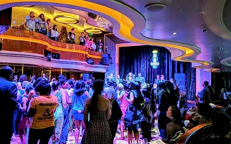 Sosyalleşme ve Yeni İnsanlarla Tanışma